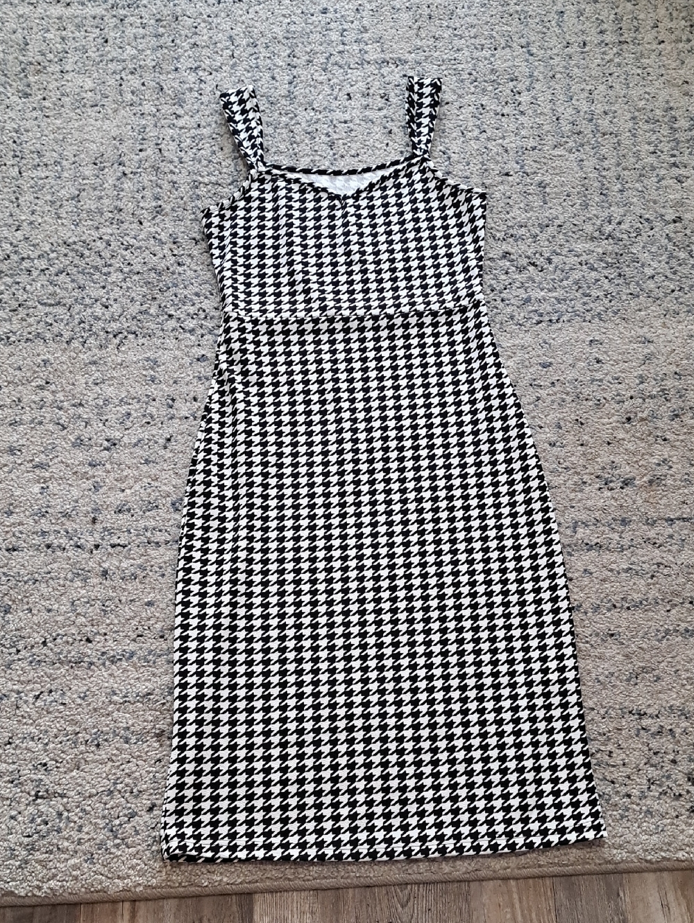 SHEIN Black & White Houndstooth Midi Dress